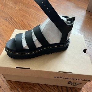 Doc (Dr.) Marten Blaire Platform sandal NWT size 37 (US 7)